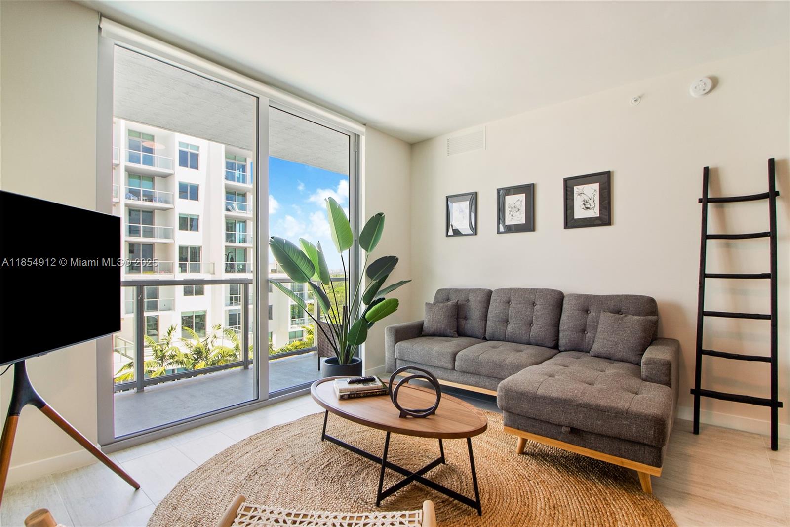 3900 Biscayne Blvd S-918