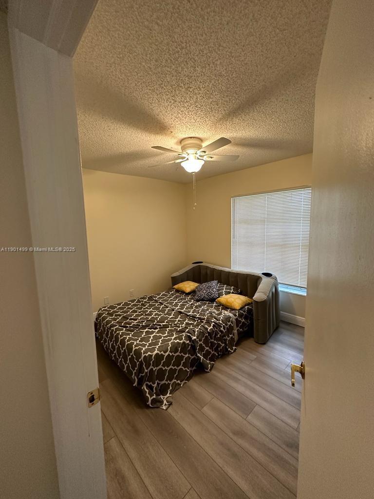 IMPERIAL POINT COLONNADES - Residential Lease