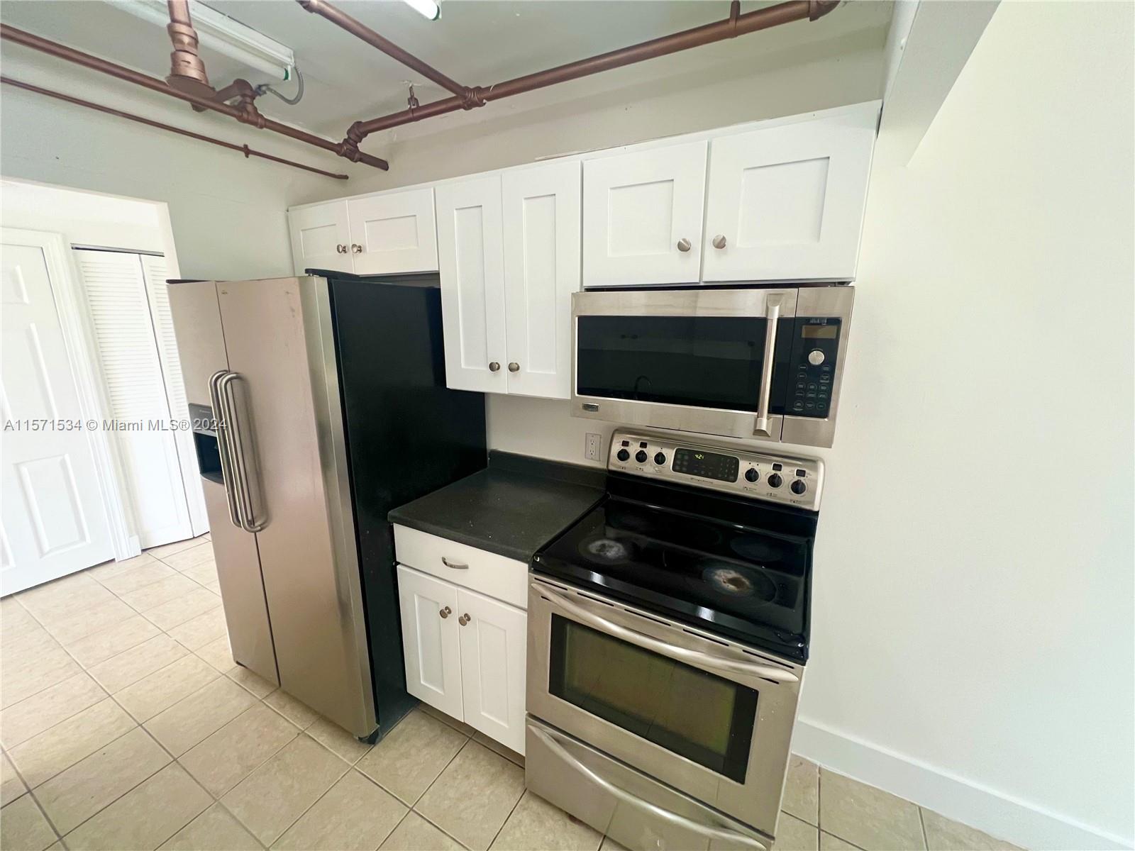 GREENWICH PH I CONDO - Residential