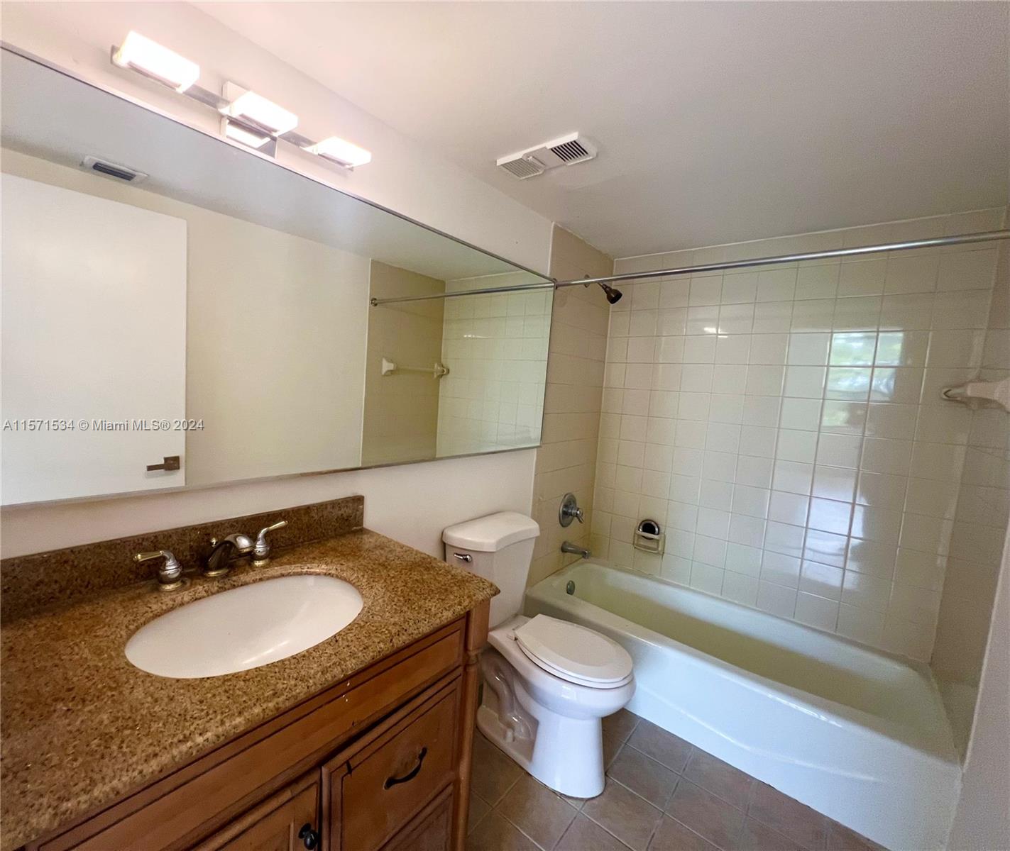 GREENWICH PH I CONDO - Residential