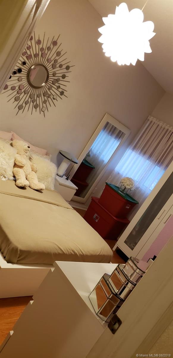 LEEWARD AT ISLANDS AT DOR - Residential