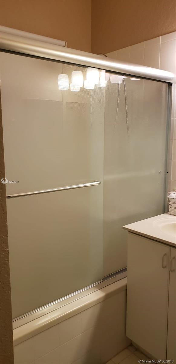 LEEWARD AT ISLANDS AT DOR - Residential