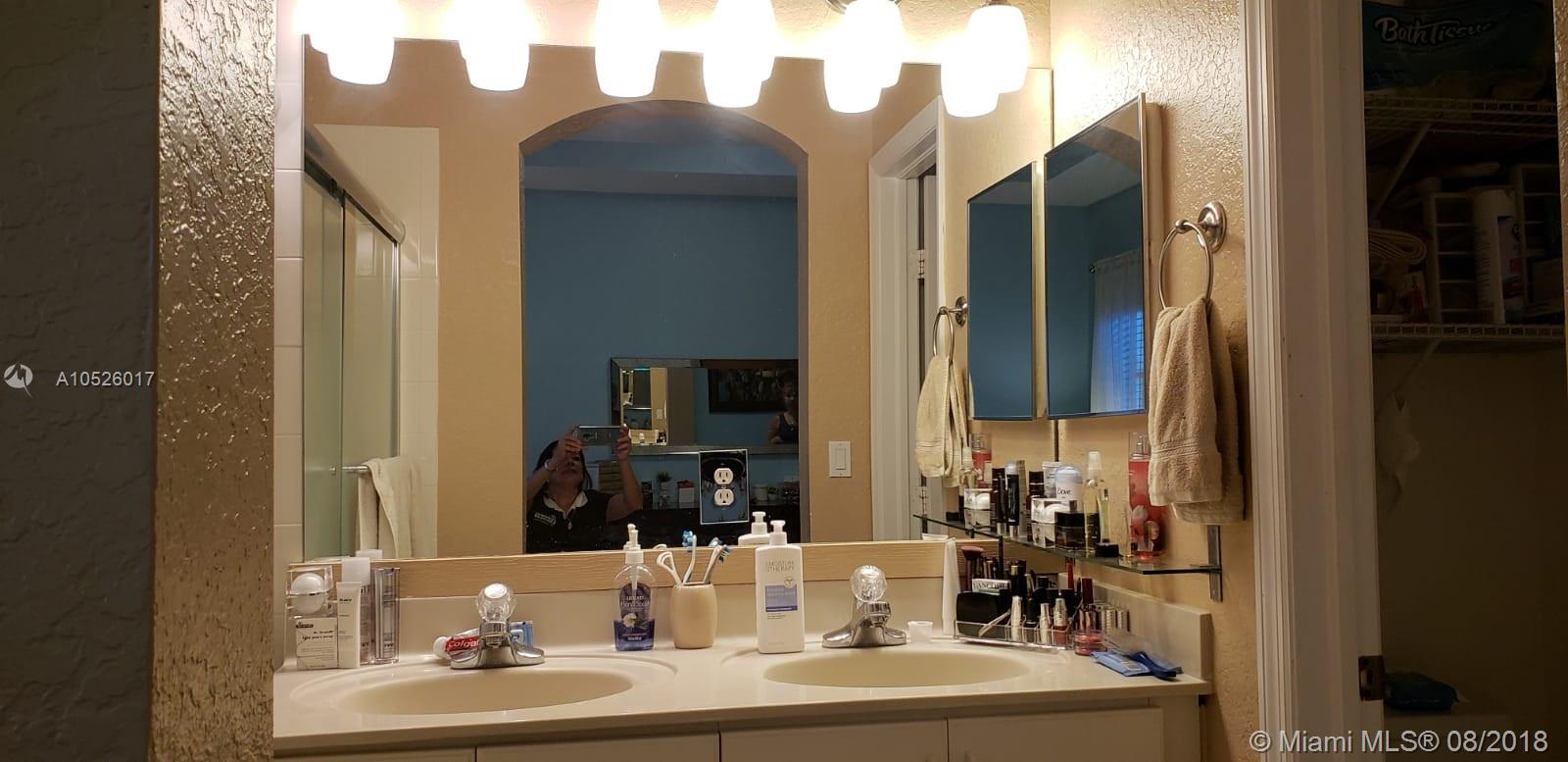 LEEWARD AT ISLANDS AT DOR - Residential