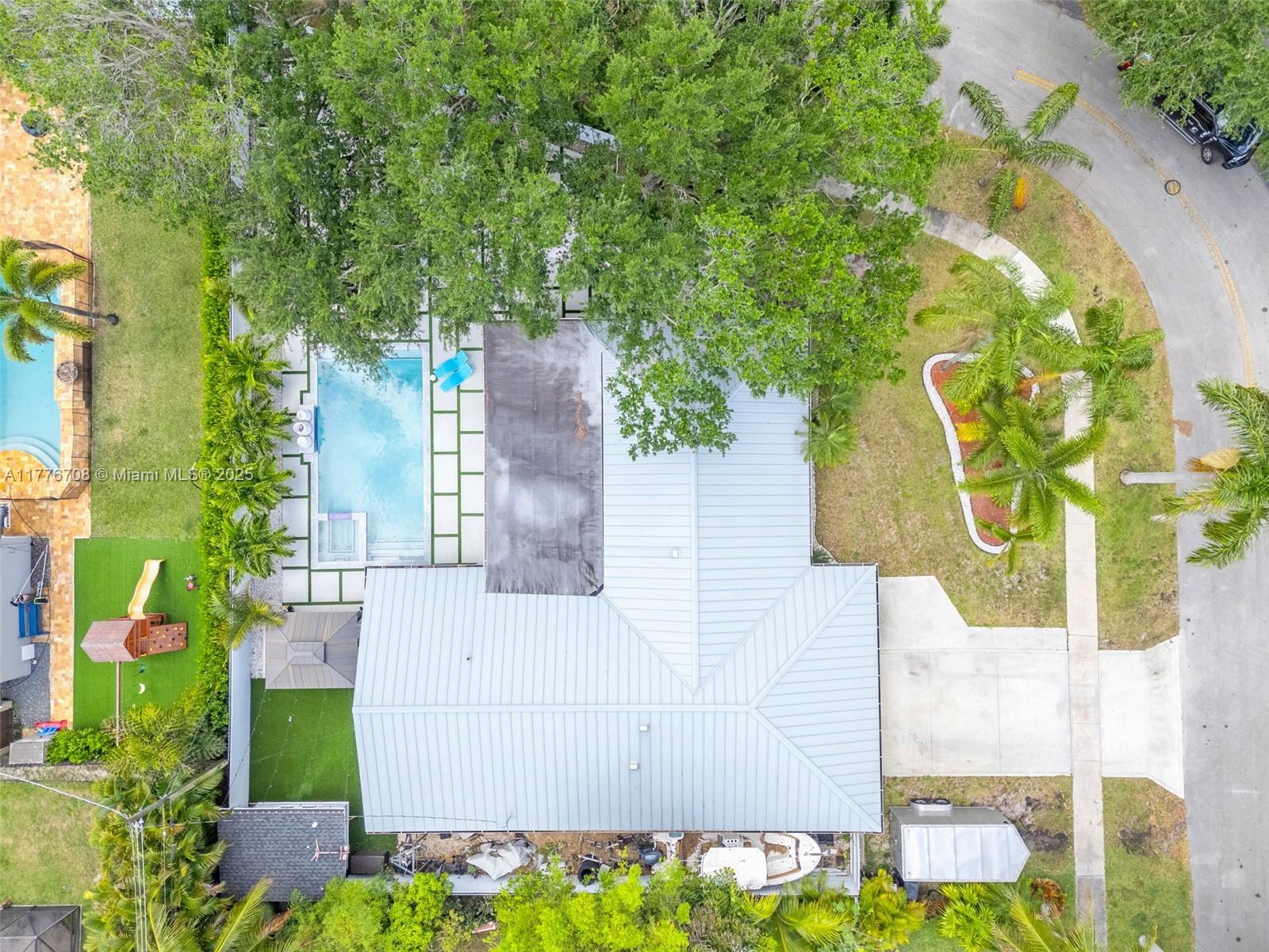7250 NW 6th St