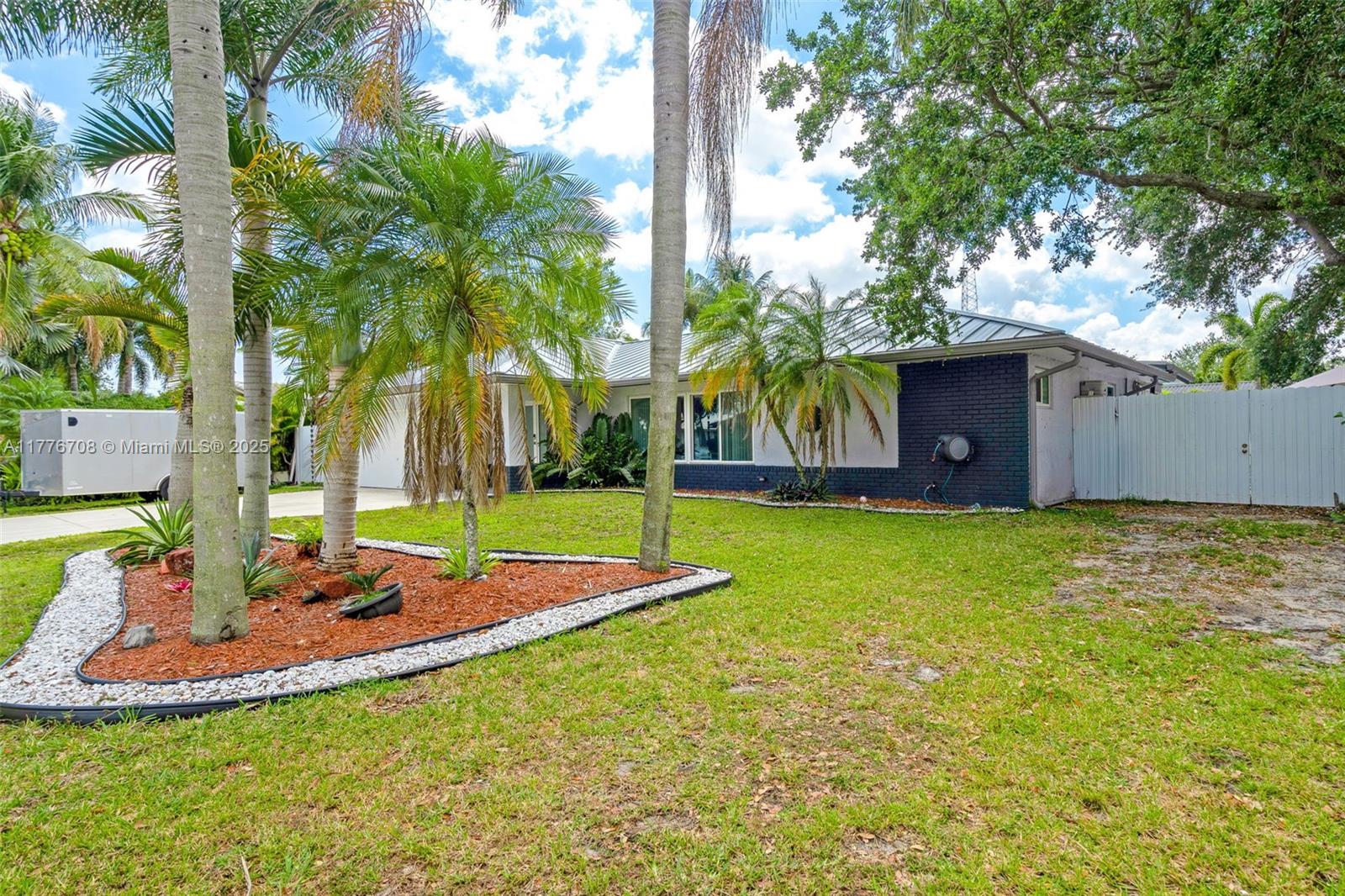 7250 NW 6th St