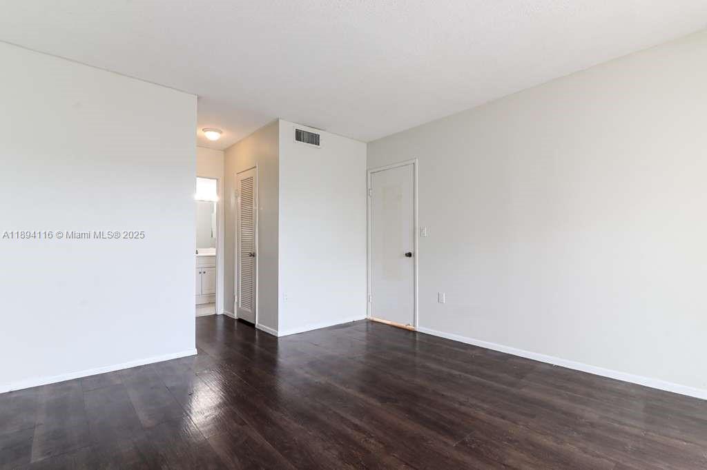 BUCKLEY TOWERS CONDO - EA - Residential Lease