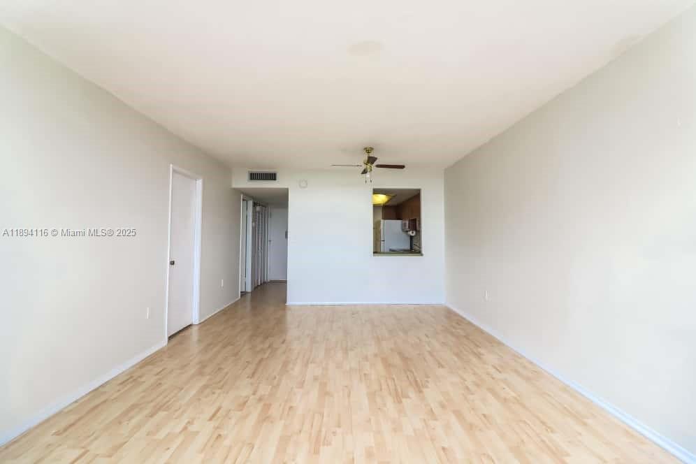 BUCKLEY TOWERS CONDO - EA - Residential Lease