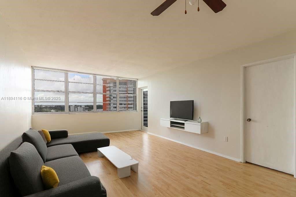 BUCKLEY TOWERS CONDO - EA - Residential Lease