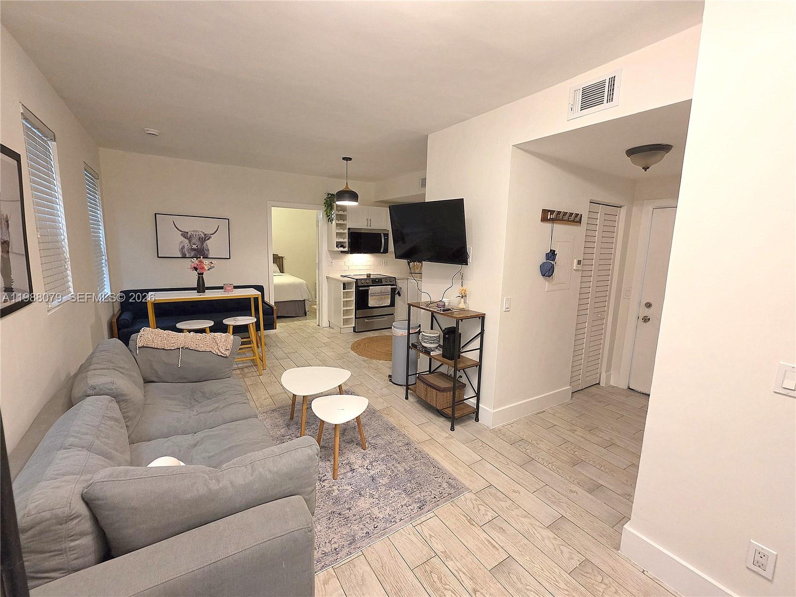 1008 Jefferson Ave 103