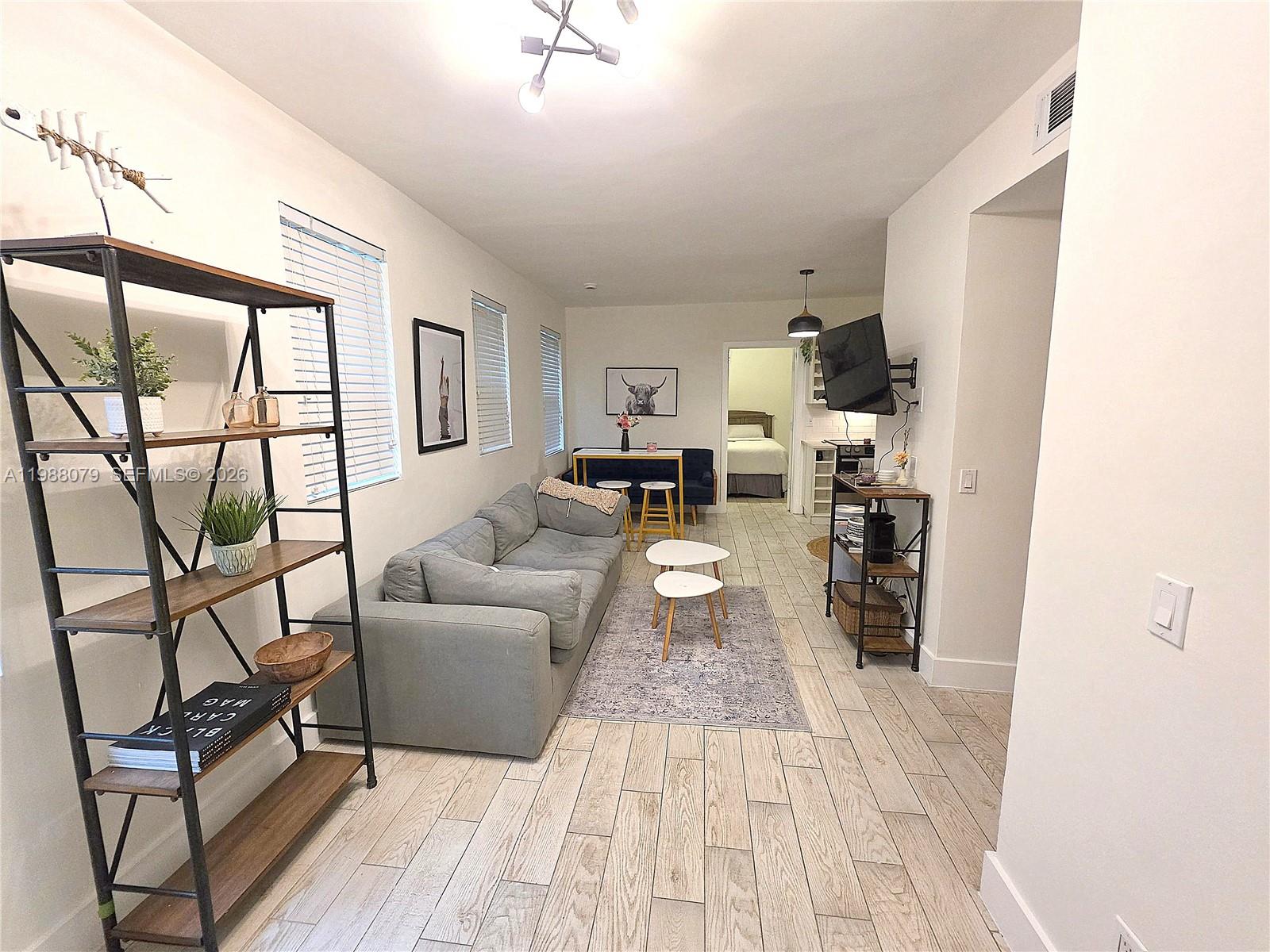 1008 Jefferson Ave 103