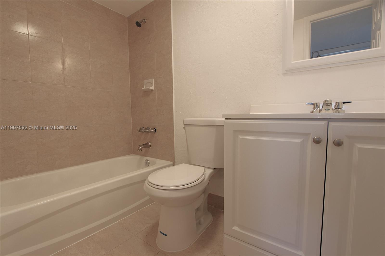 YOLANDA VILLAS CONDO - Residential Lease