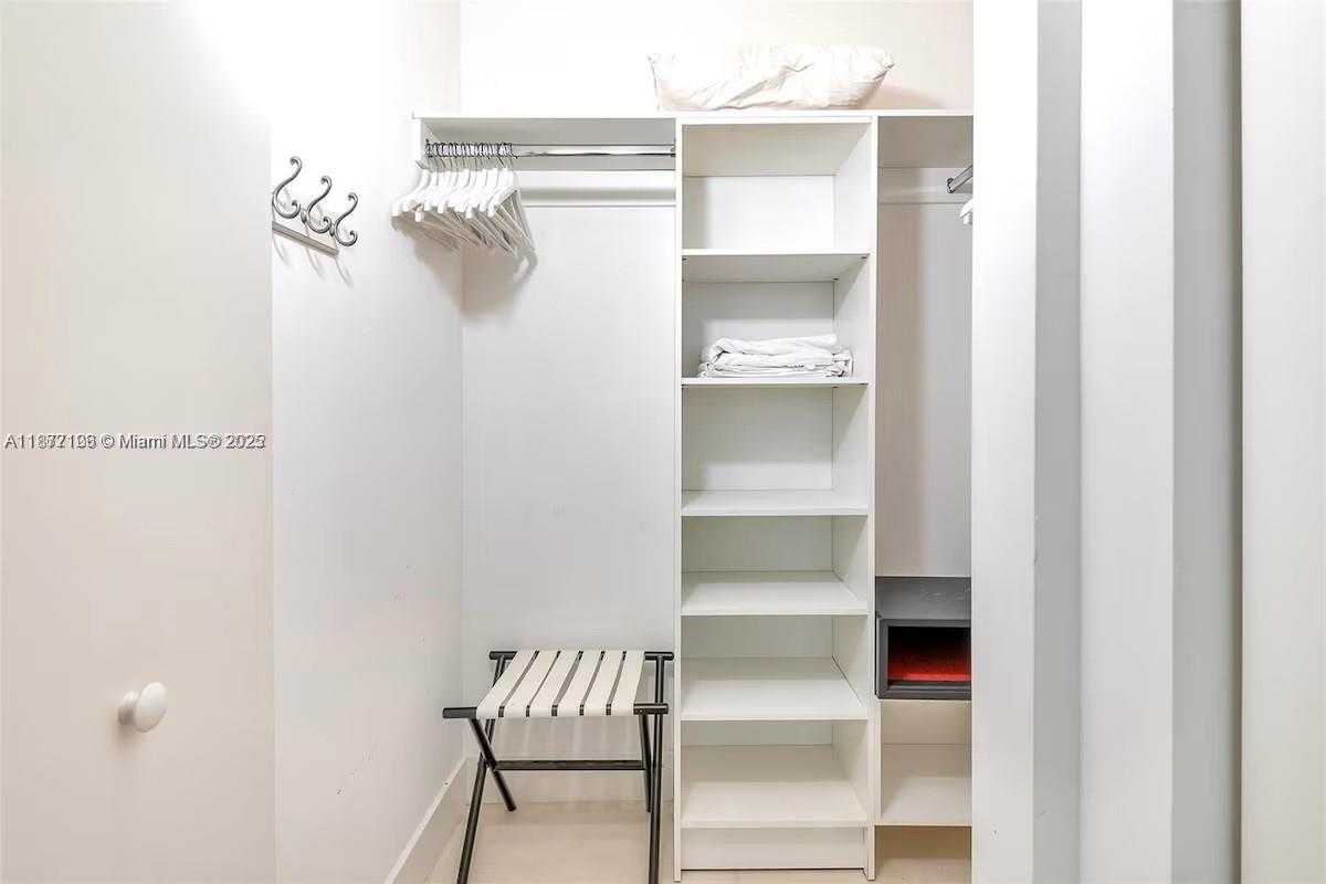 4111 SOUTH OCEAN DRIVE CO - Residential Lease