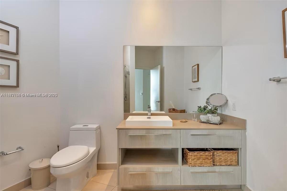 4111 SOUTH OCEAN DRIVE CO - Residential Lease