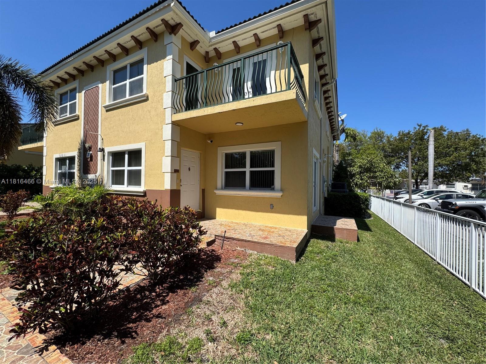 Rental Property at 714 Ne 4th Ct 714, Hallandale Beach, Broward County, Florida - Bedrooms: 3 
Bathrooms: 3  - $2,800 MO.