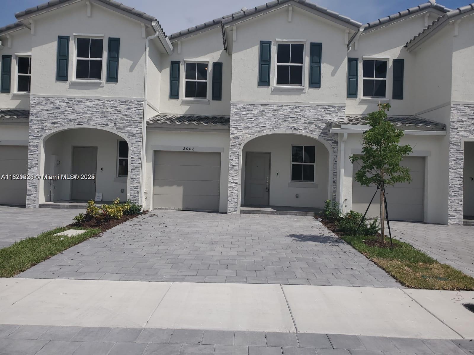 LIKE NEW Townhouse, 3 bedrooms 2.5 baths at the New Community THE RIVIERA. The best location inside the community. tiled first floor and carpet throughout second floor, kitchen stainless steel appliances. Nice private backyard, washer, dryer and blinds. Security community, clubhouse with pool, gym & playground. Walking distance to great schools, close to Baptist Health Hospital, regional park, restaurants, shopping. Easy access to Florida Turnpike Expresway . ONLY TWO MONTHS TO MOVE IN !!