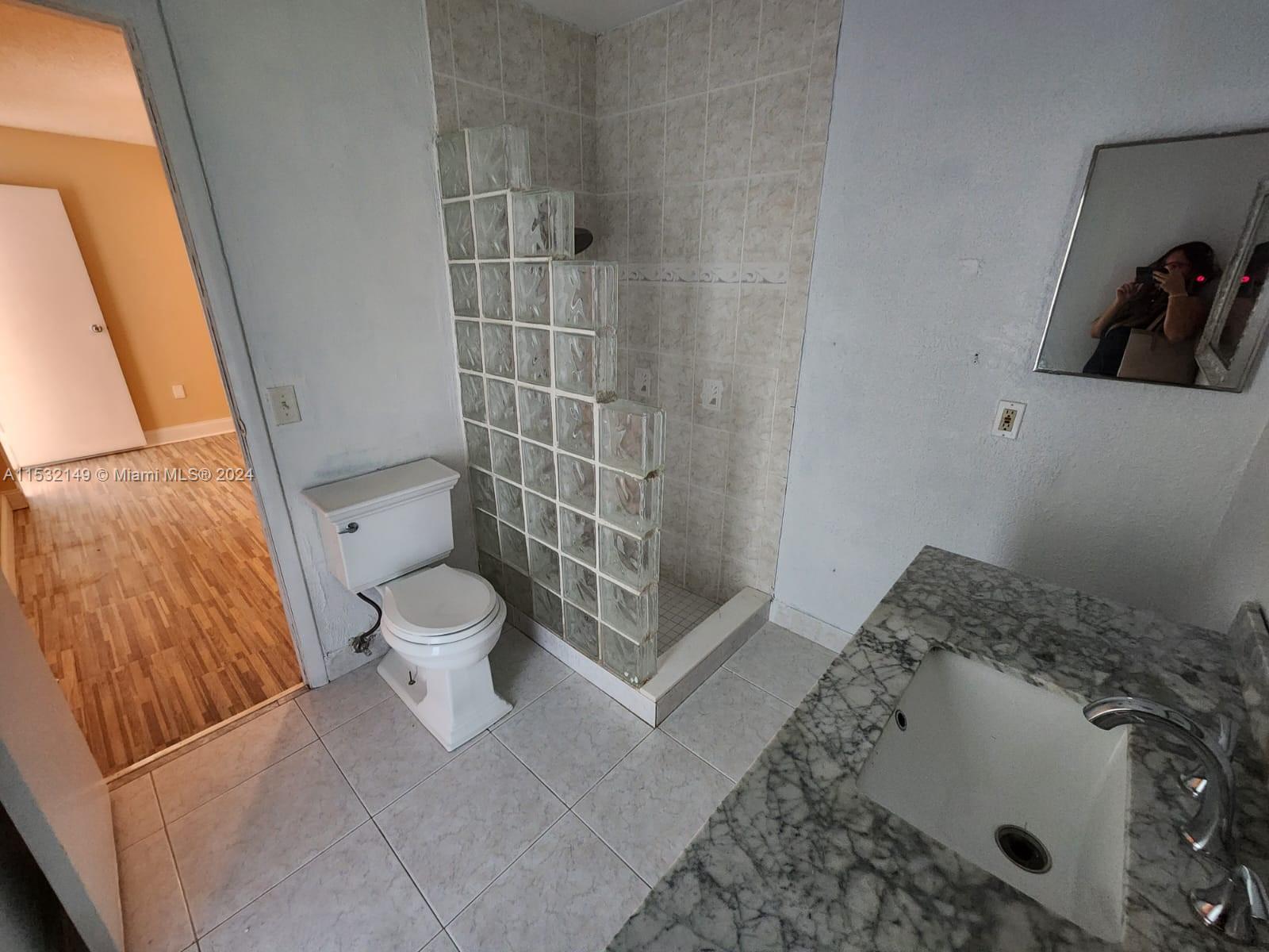 10551 Sunset Strip