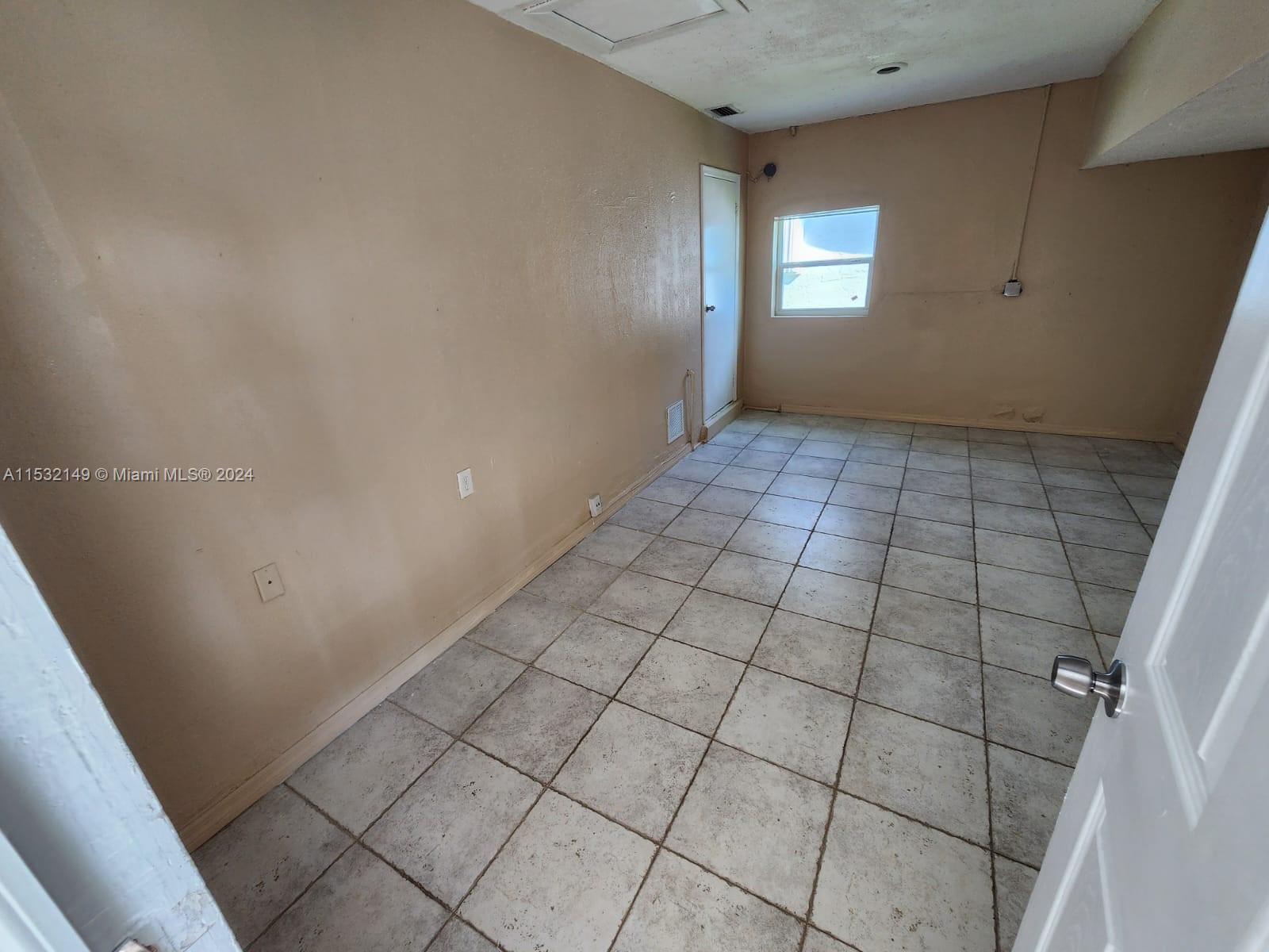 SUNRISE GOLF VILLAGE SEC - Residential