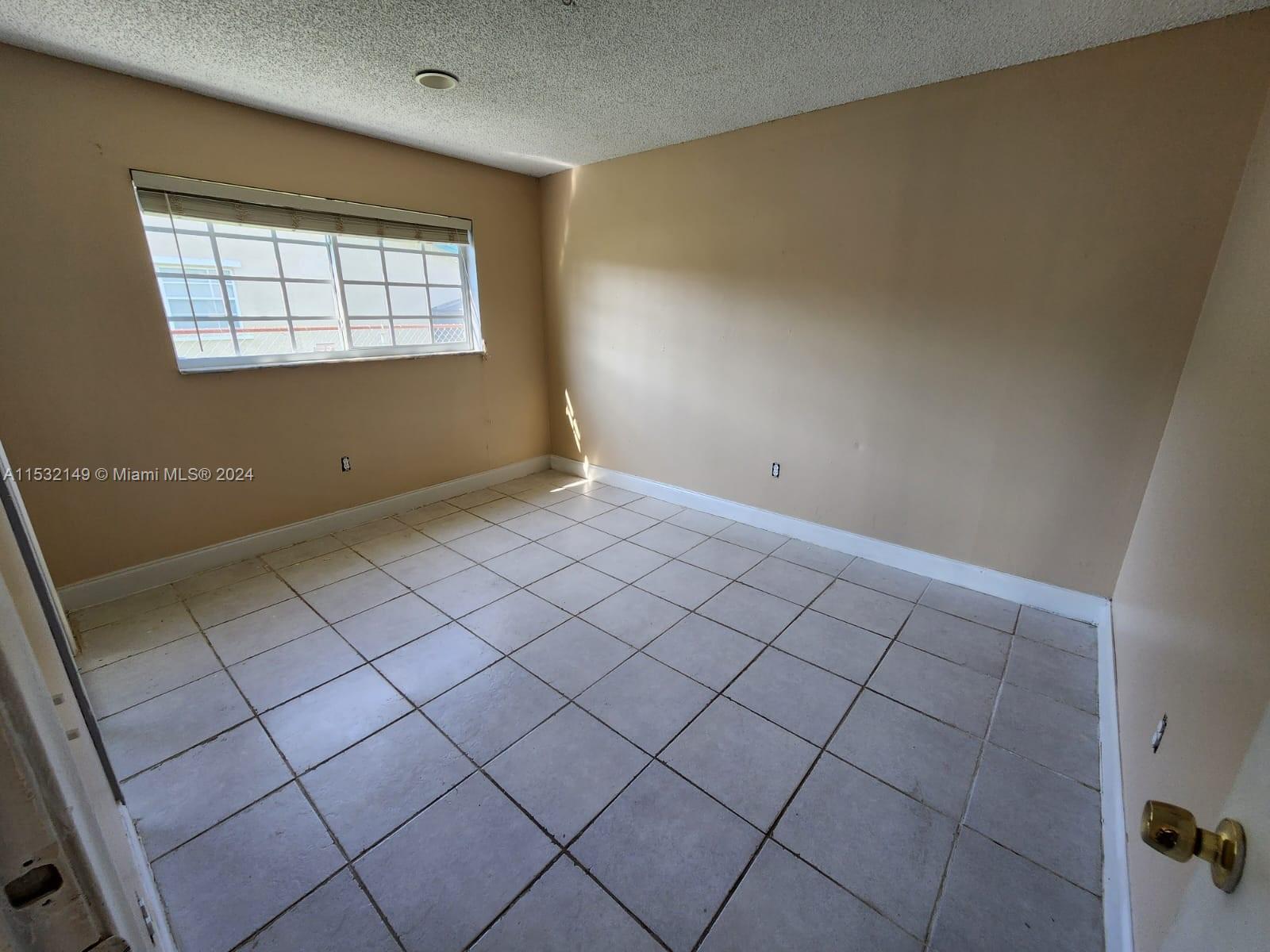 SUNRISE GOLF VILLAGE SEC - Residential