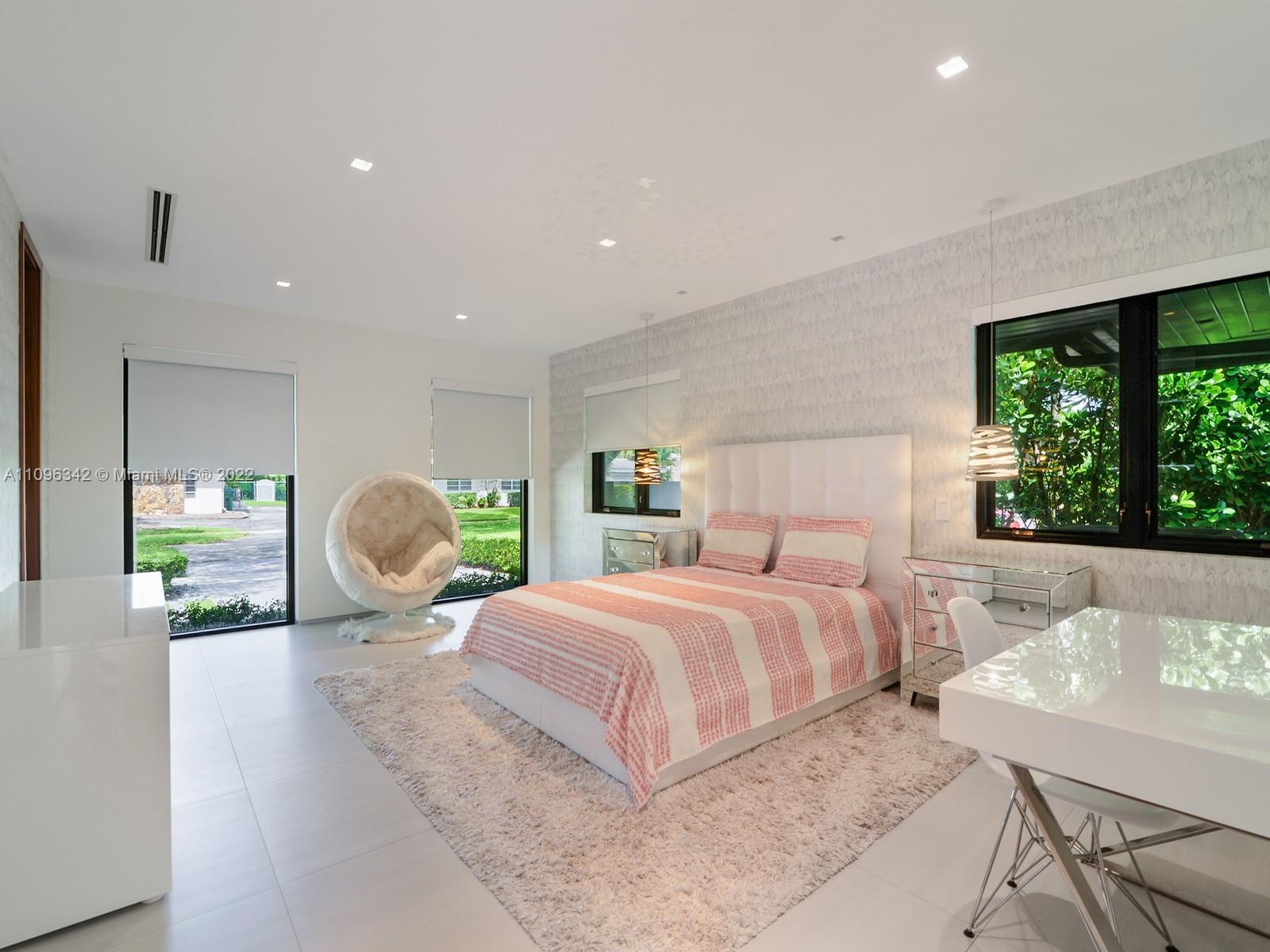 MIAMI LAKES - LOCH LOMOND - Residential