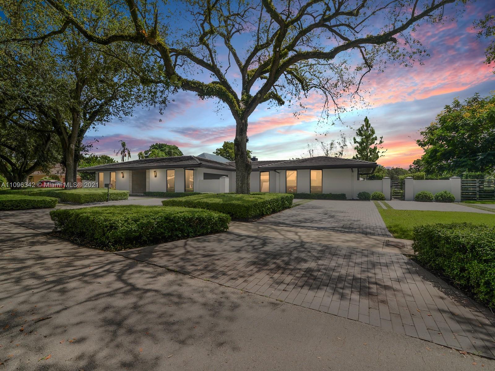 MIAMI LAKES - LOCH LOMOND - Residential