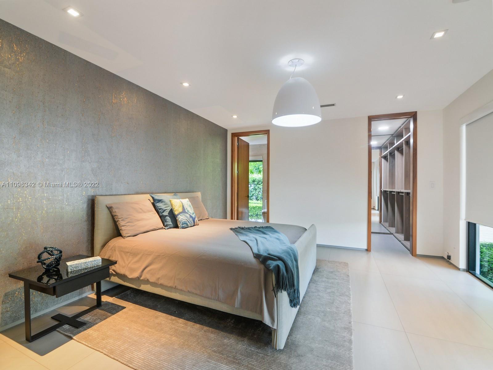 MIAMI LAKES - LOCH LOMOND - Residential