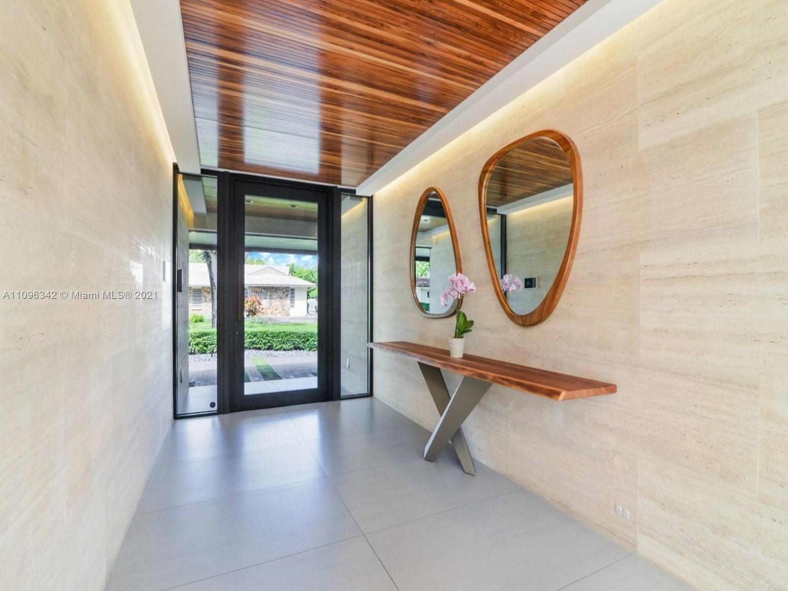 MIAMI LAKES - LOCH LOMOND - Residential