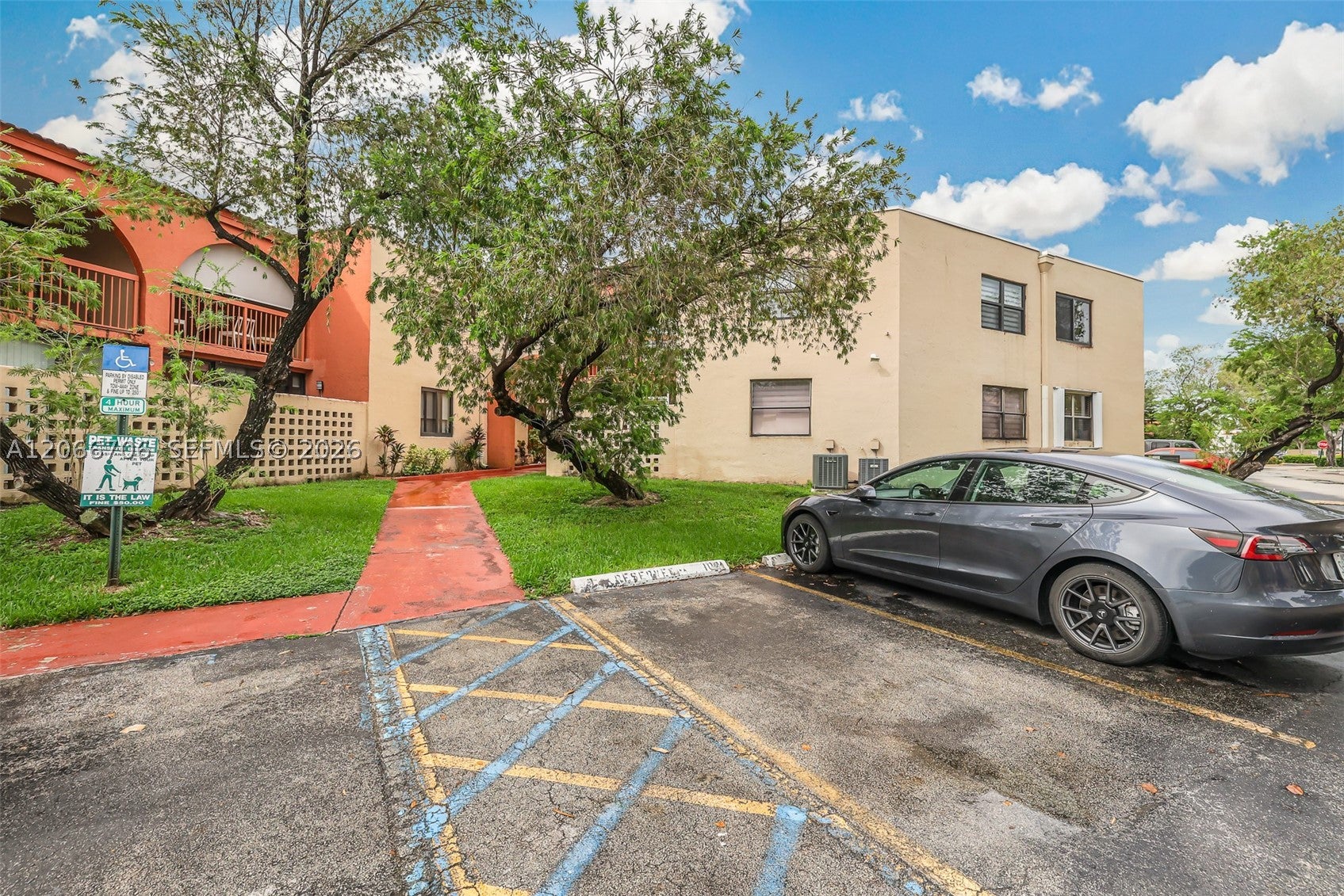 10245 NW 9th St Cir 102-9
