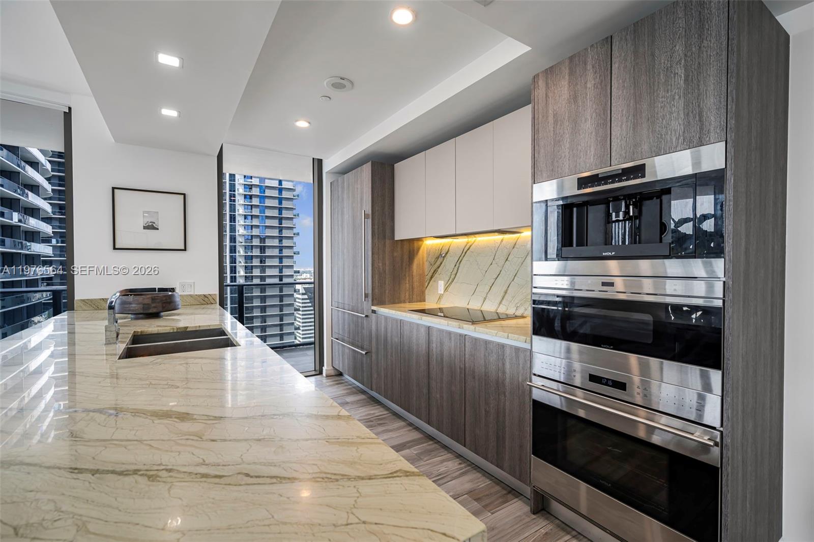 801 SMA RESIDENCES CONDO - Residential