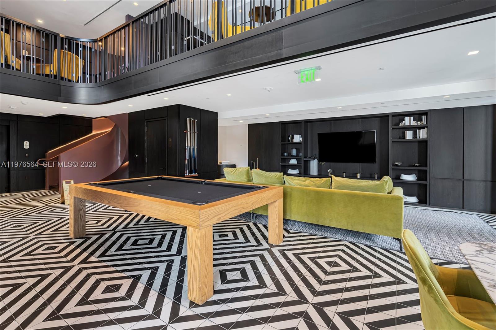 801 SMA RESIDENCES CONDO - Residential