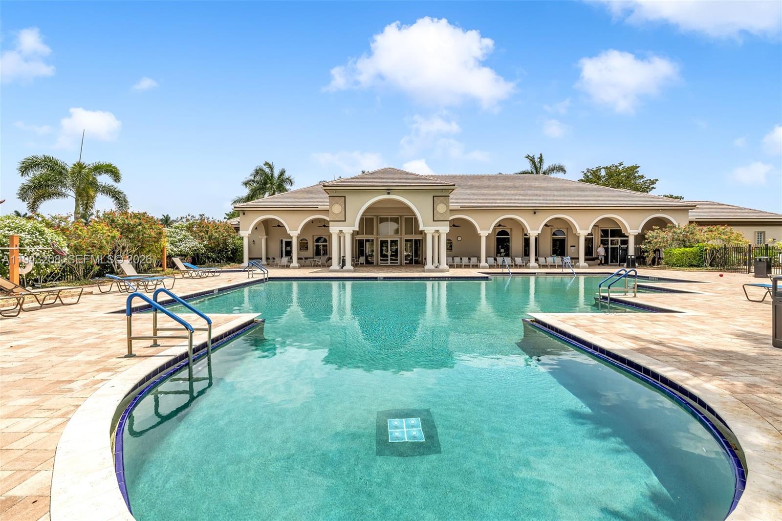 ISLES AT WELLINGTON 2 - Residential