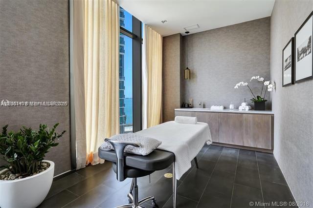 PARAISO BAY CONDO - Residential Lease