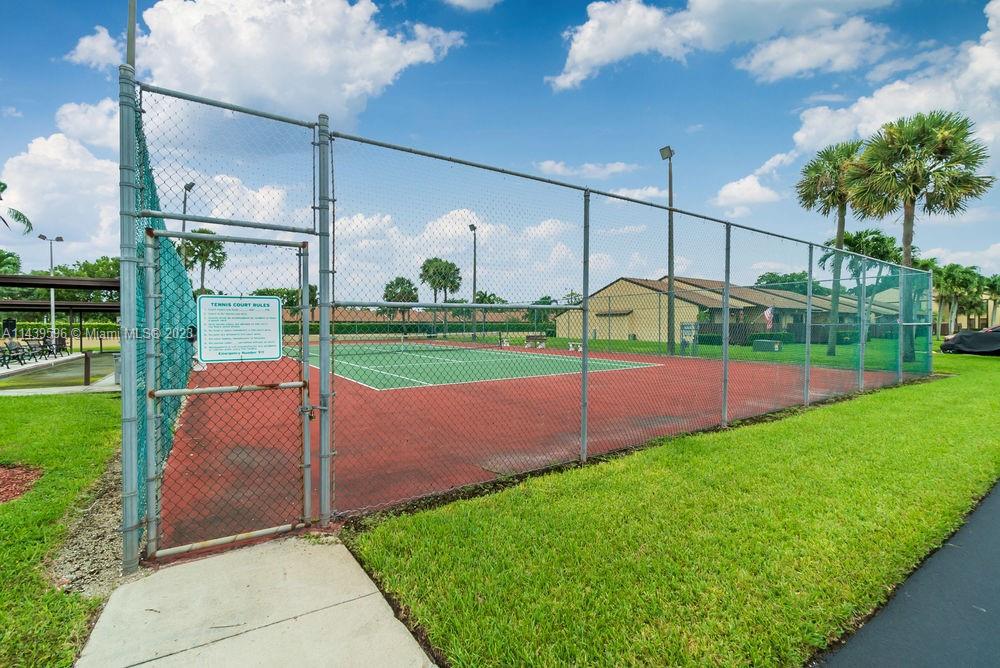 PINE RIDGE NORTH VILLAGE - Residential Lease