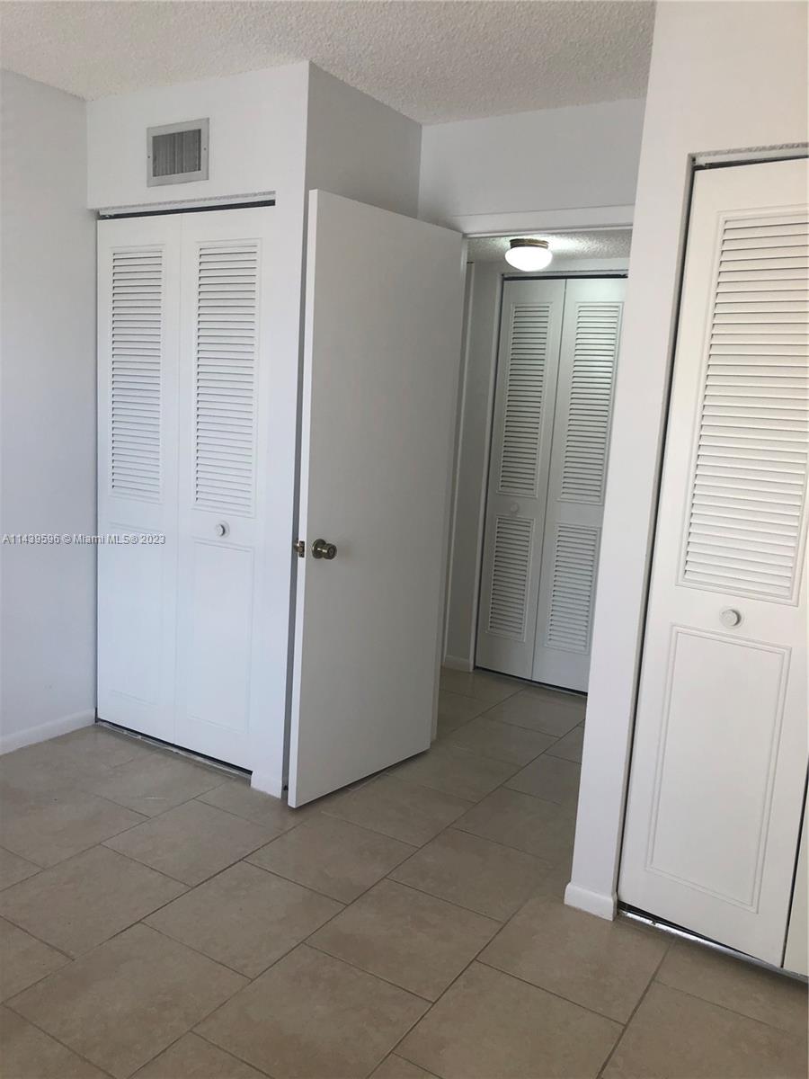 PINE RIDGE NORTH VILLAGE - Residential Lease