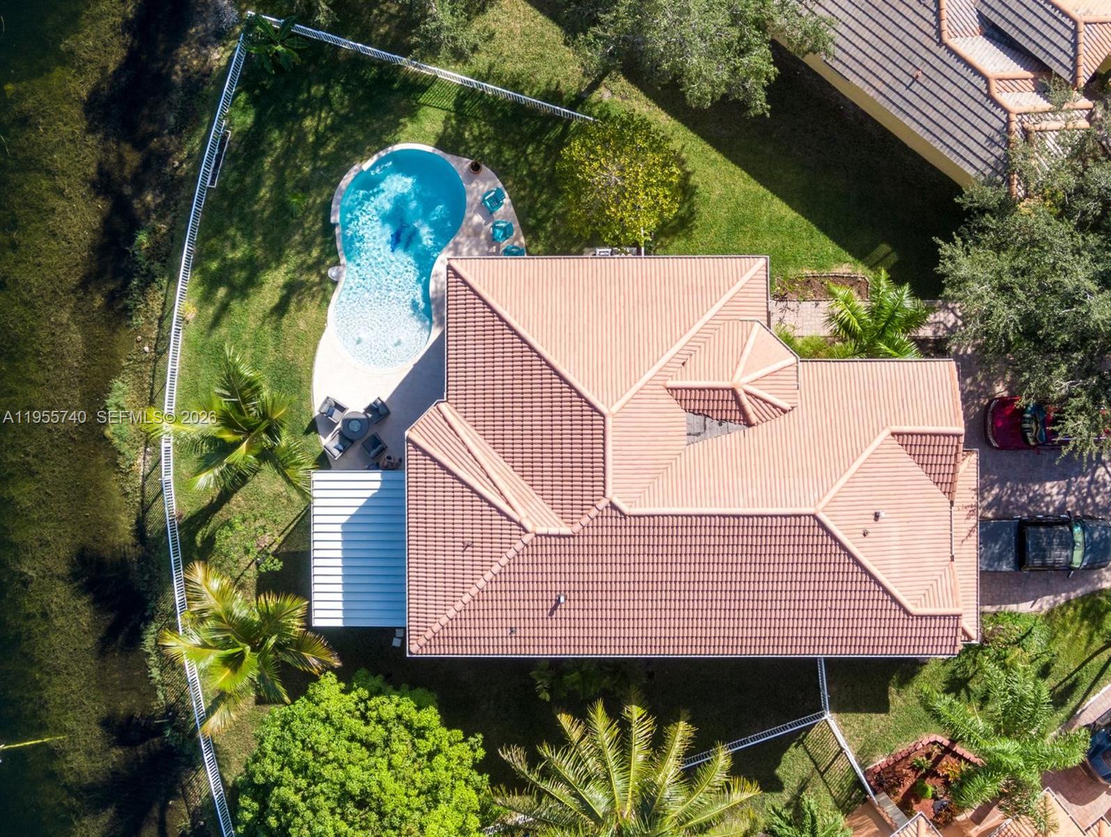 POD 10 AT MONARCH LAKES - Residential