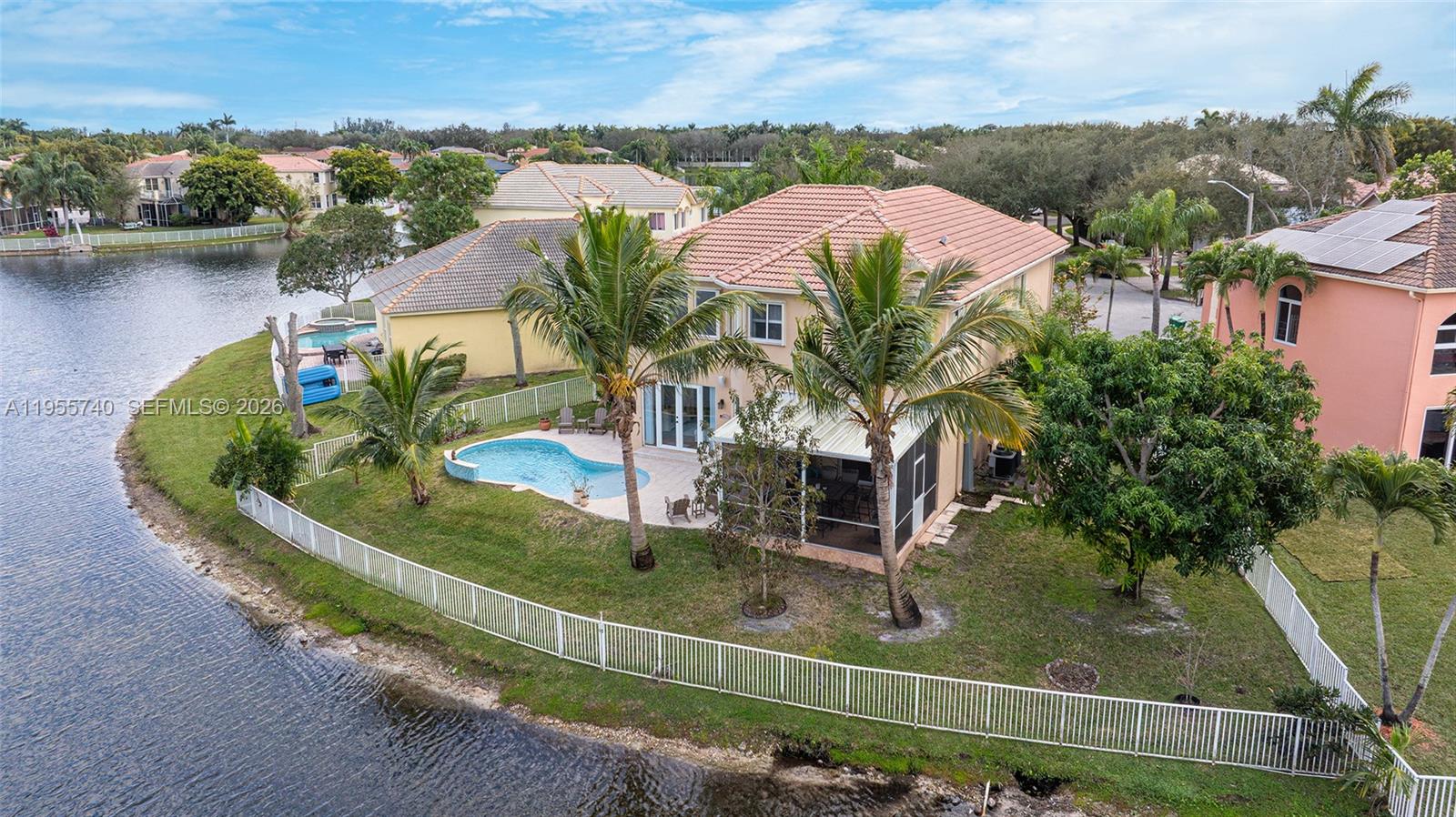 POD 10 AT MONARCH LAKES - Residential