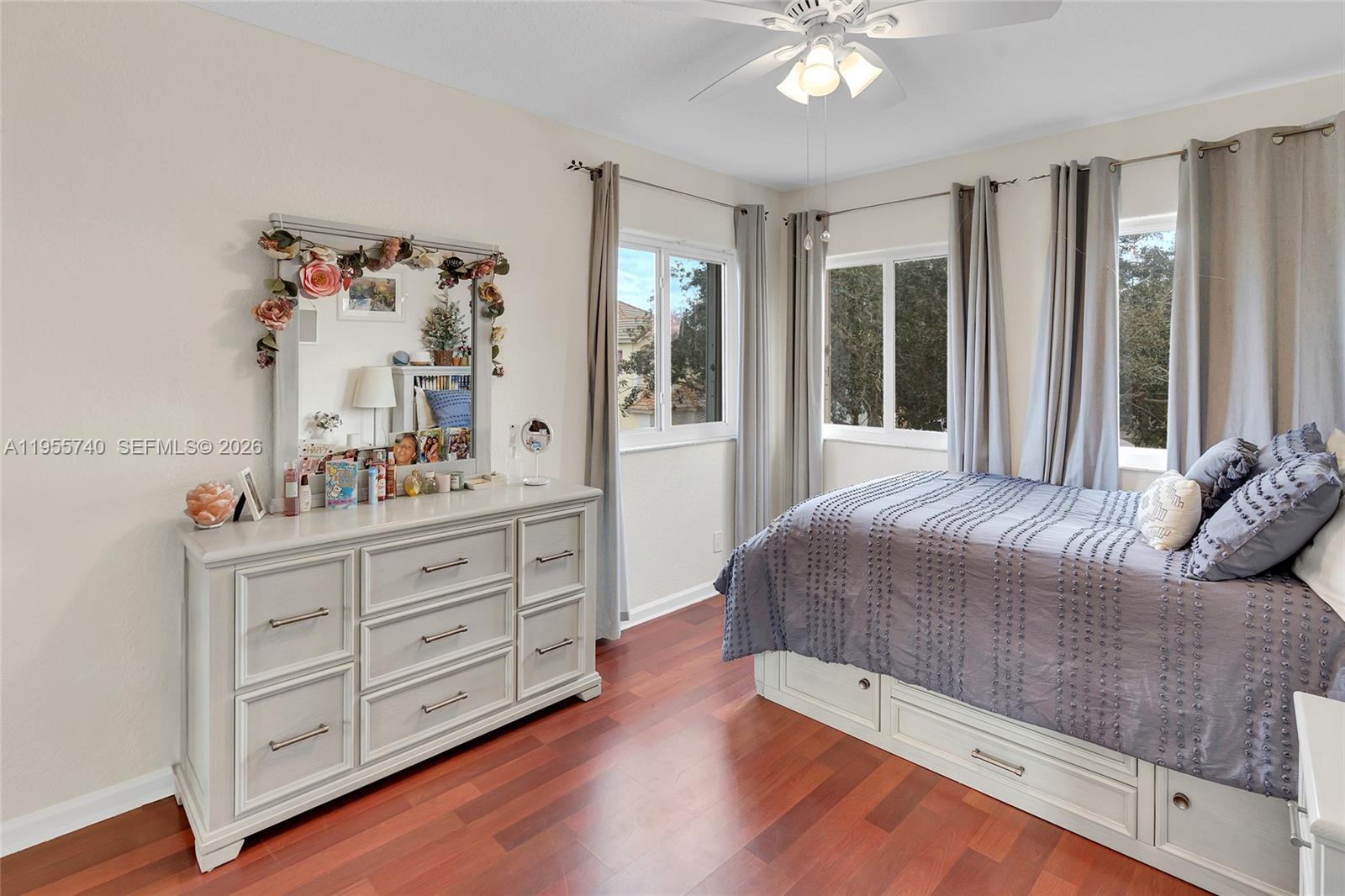 POD 10 AT MONARCH LAKES - Residential