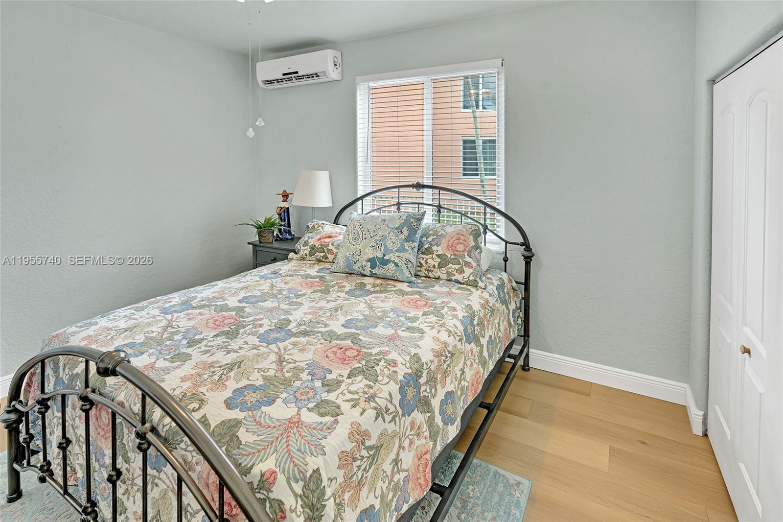 POD 10 AT MONARCH LAKES - Residential