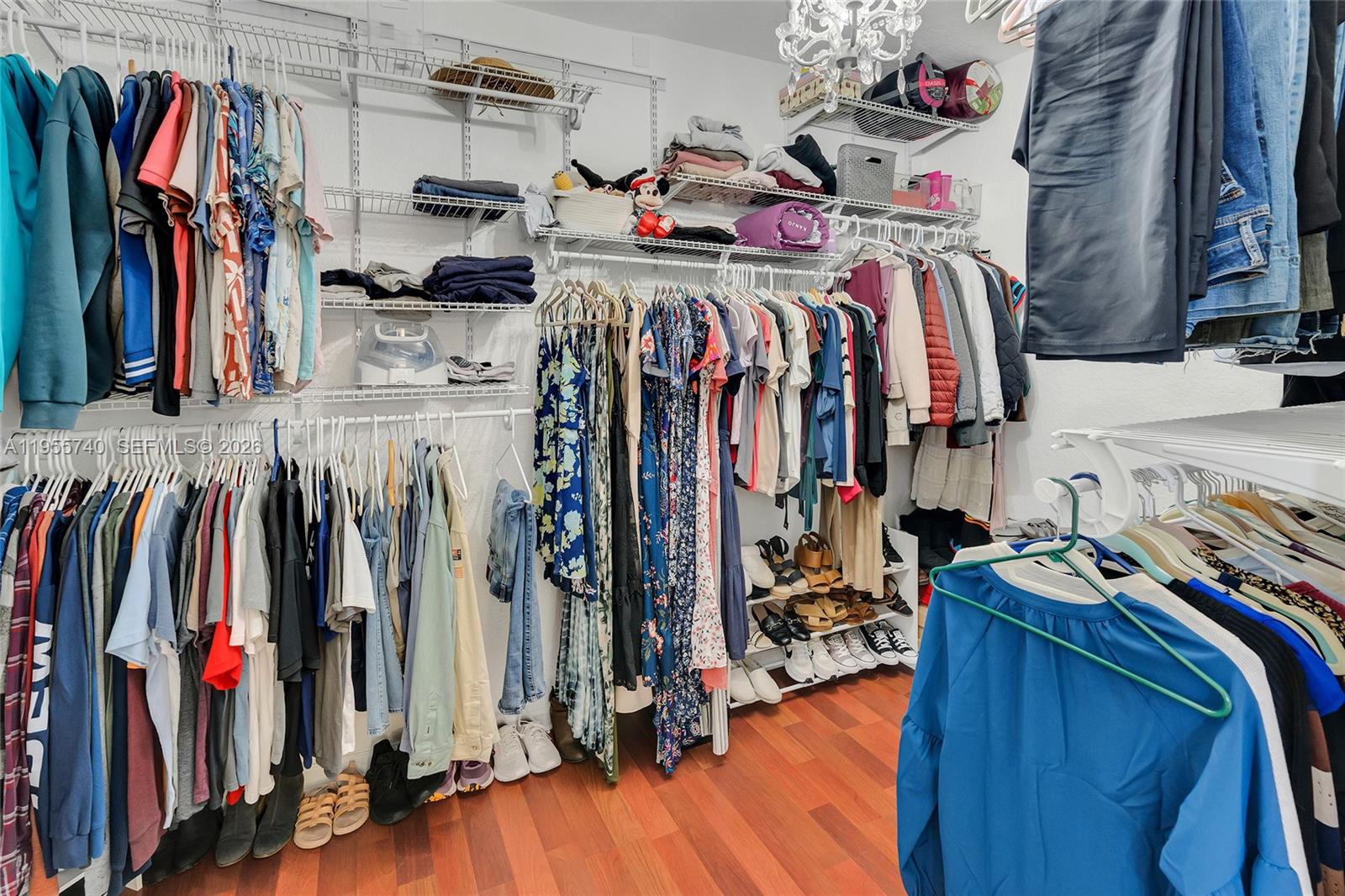 POD 10 AT MONARCH LAKES - Residential