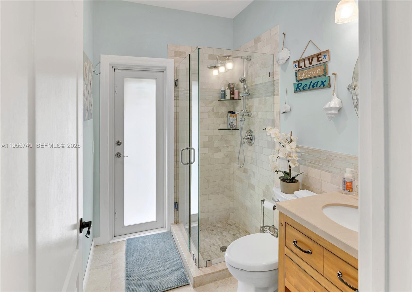 POD 10 AT MONARCH LAKES - Residential