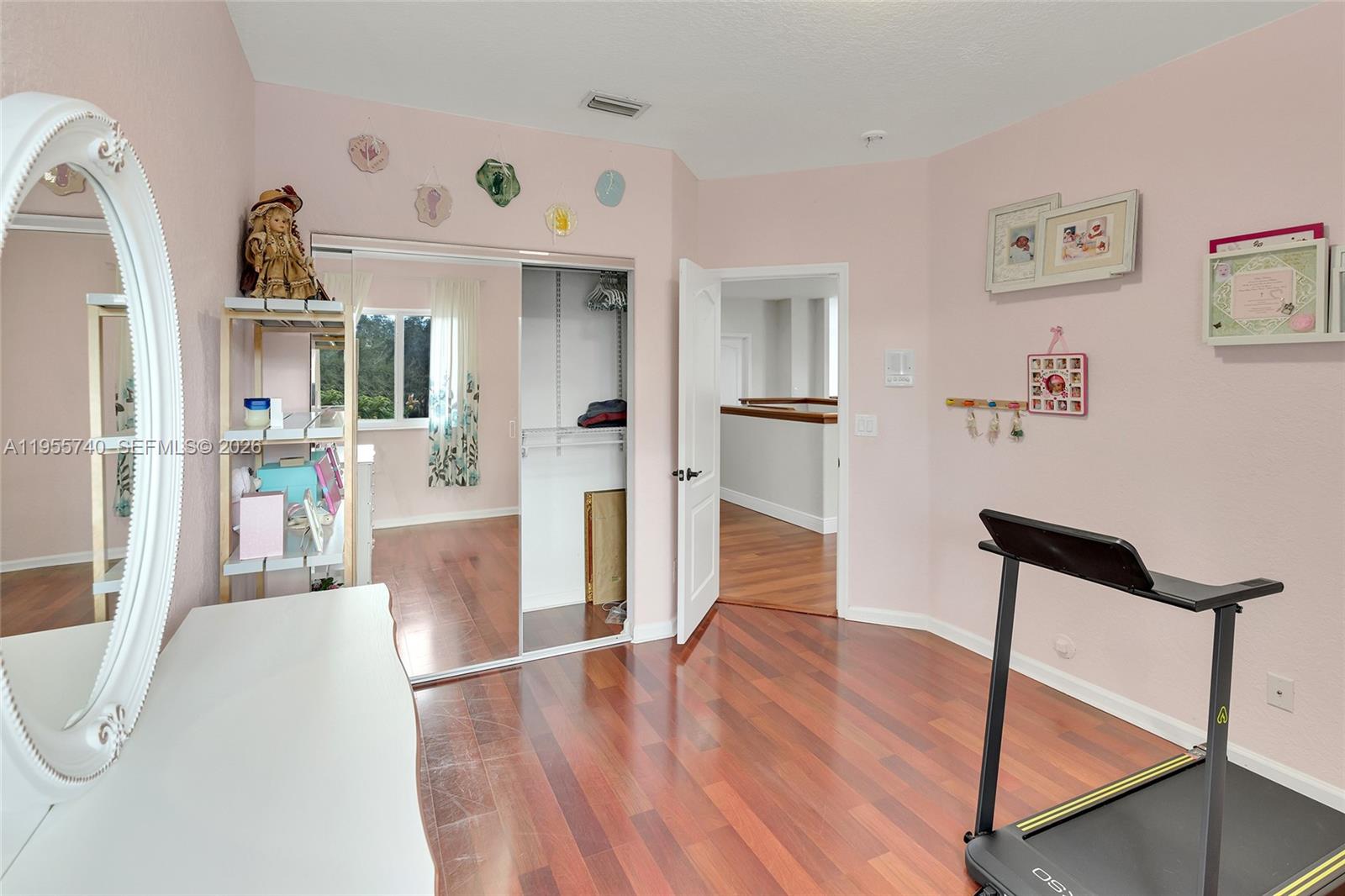 POD 10 AT MONARCH LAKES - Residential