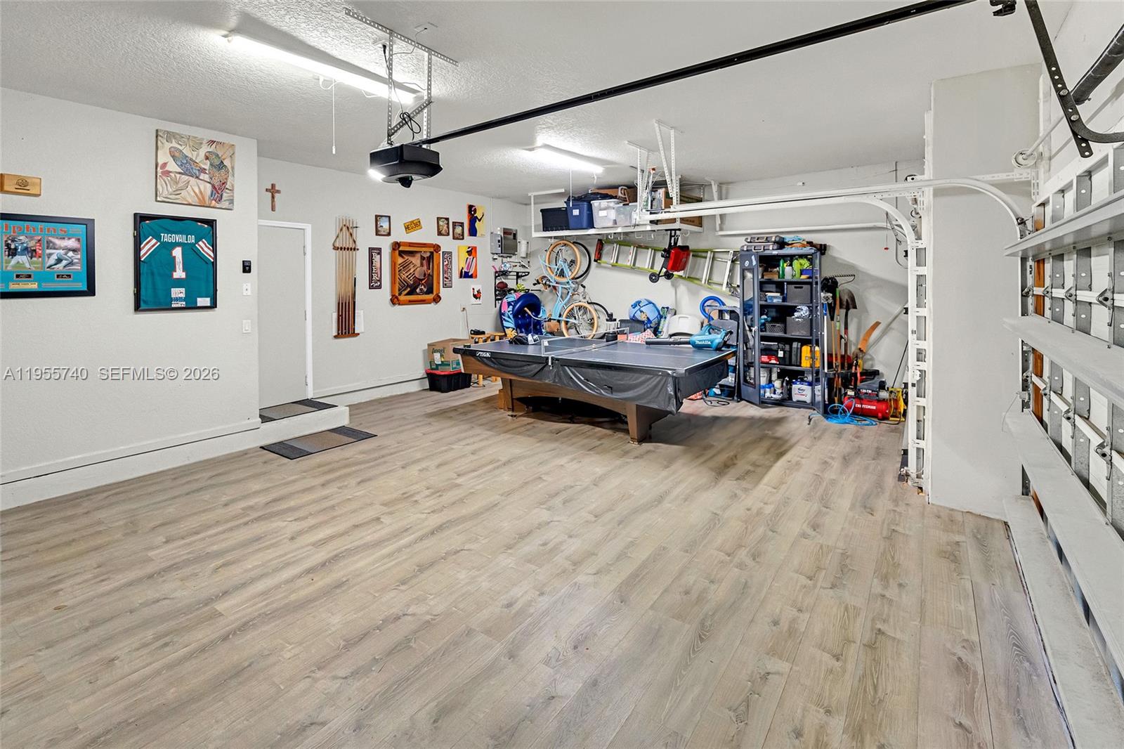 POD 10 AT MONARCH LAKES - Residential