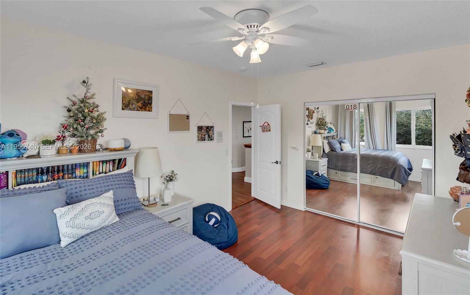 POD 10 AT MONARCH LAKES - Residential