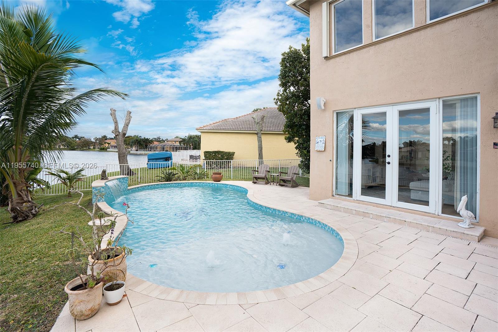 POD 10 AT MONARCH LAKES - Residential