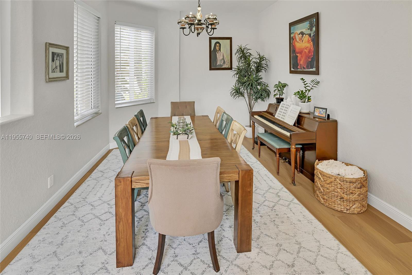 POD 10 AT MONARCH LAKES - Residential