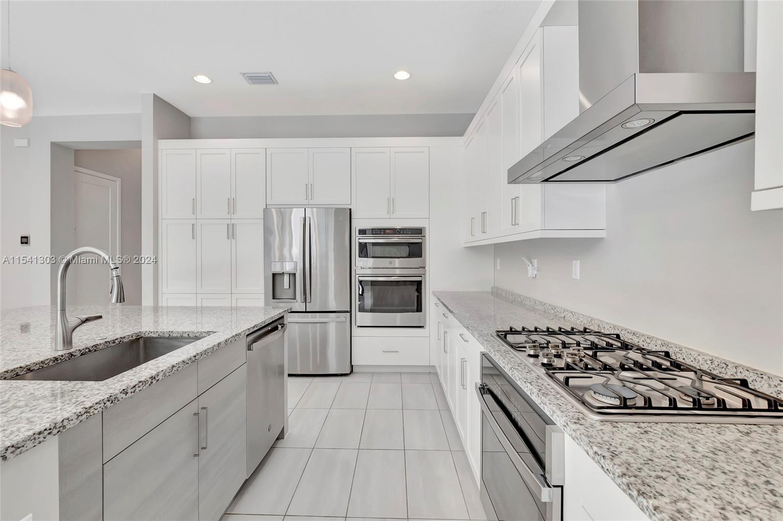 BRIDGES MIZNER PUD BRIDGE - Residential Lease