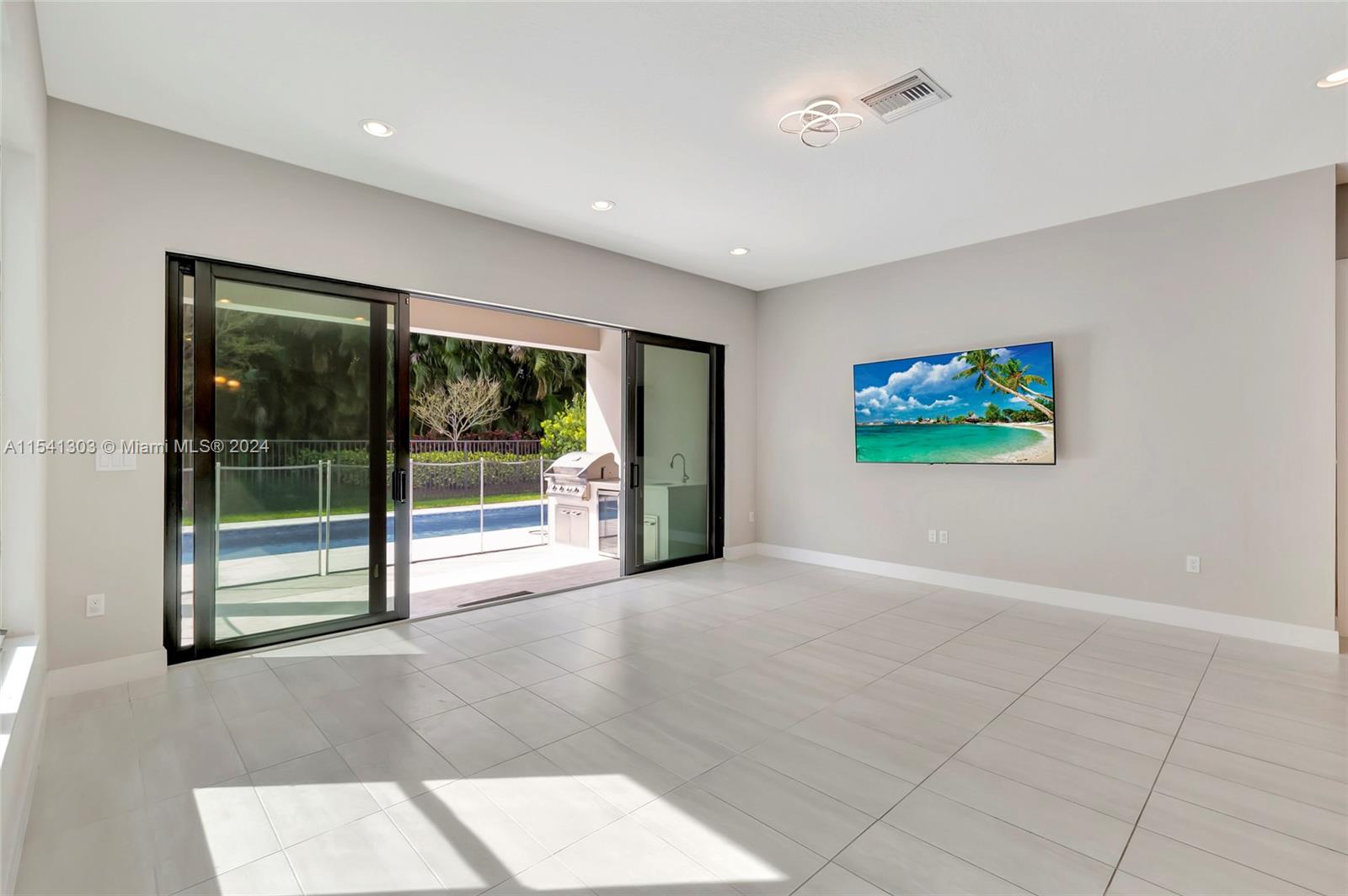 BRIDGES MIZNER PUD BRIDGE - Residential Lease