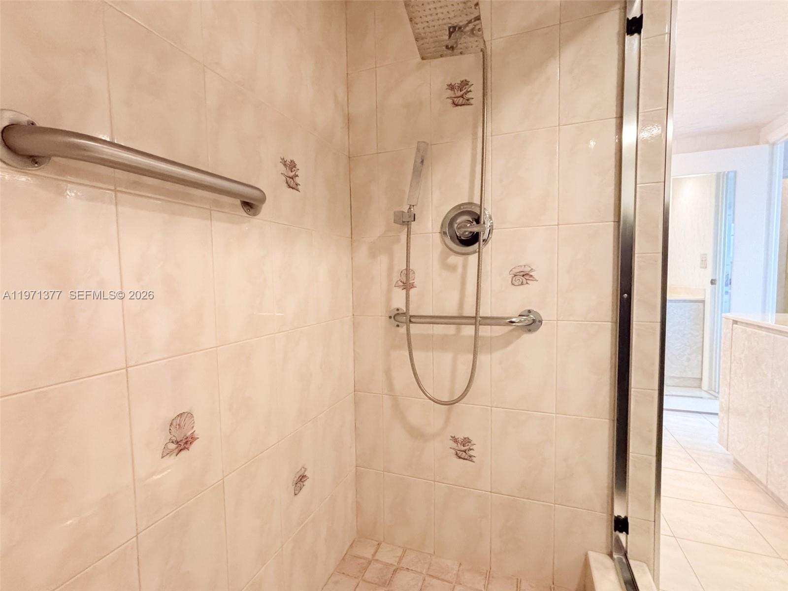 OLYMPUS CONDO PHASE - Residential