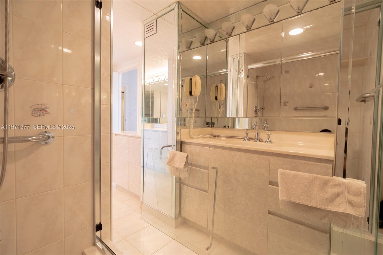 OLYMPUS CONDO PHASE - Residential