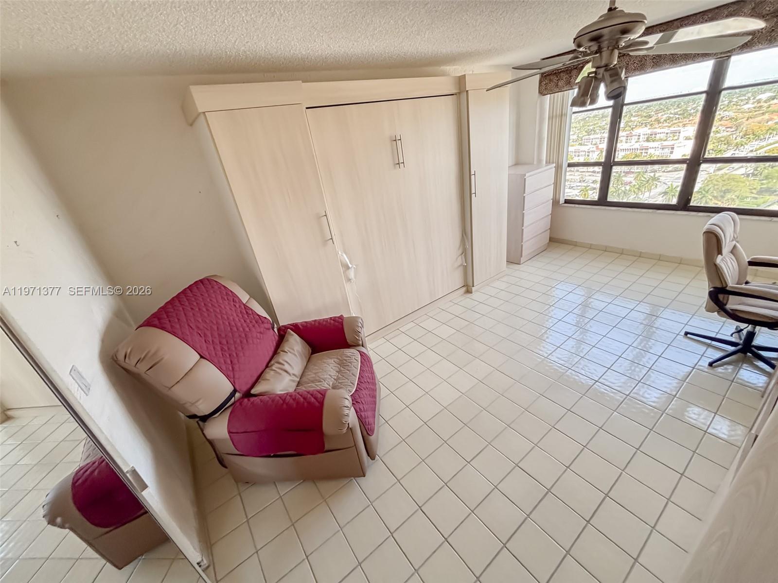 OLYMPUS CONDO PHASE - Residential