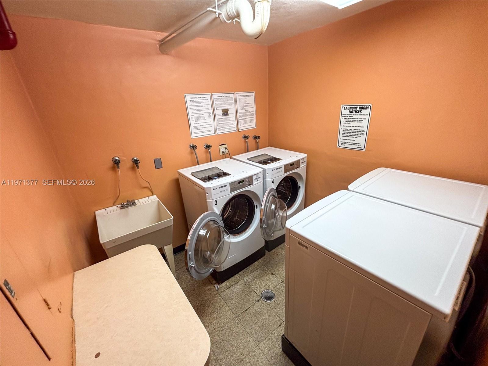 OLYMPUS CONDO PHASE - Residential